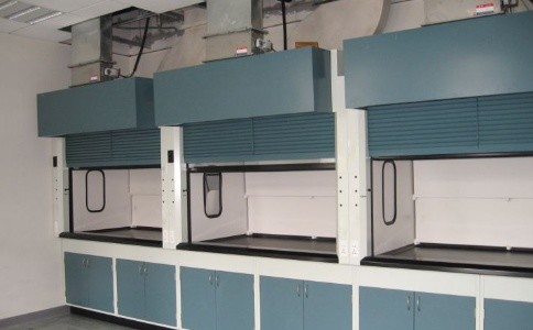 淺析通風(fēng)柜兩種排風(fēng)系統(tǒng)的優(yōu)缺點(diǎn)