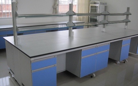 不銹鋼實驗臺是如何組成的？ 