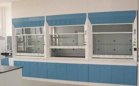 成都通風柜廠家：選購通風柜要考慮哪些問題？