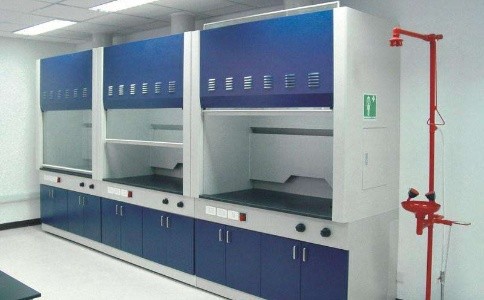 通風(fēng)柜廠家：通風(fēng)柜的構(gòu)造包括哪些組件？