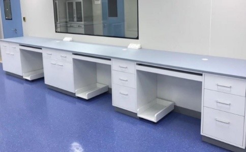 成都實驗臺廠家：全木實驗臺如何選購？